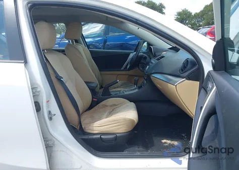 2010 Mazda Mazda3 S Sport из США, поврежденный, VIN JM1BL1H58A1100655